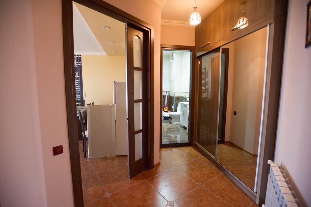 Batumi Appartments 部屋 写真