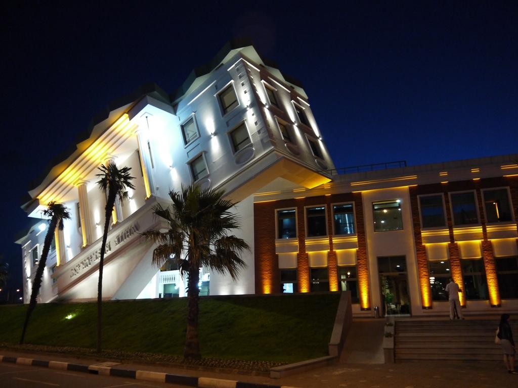 Batumi Appartments エクステリア 写真